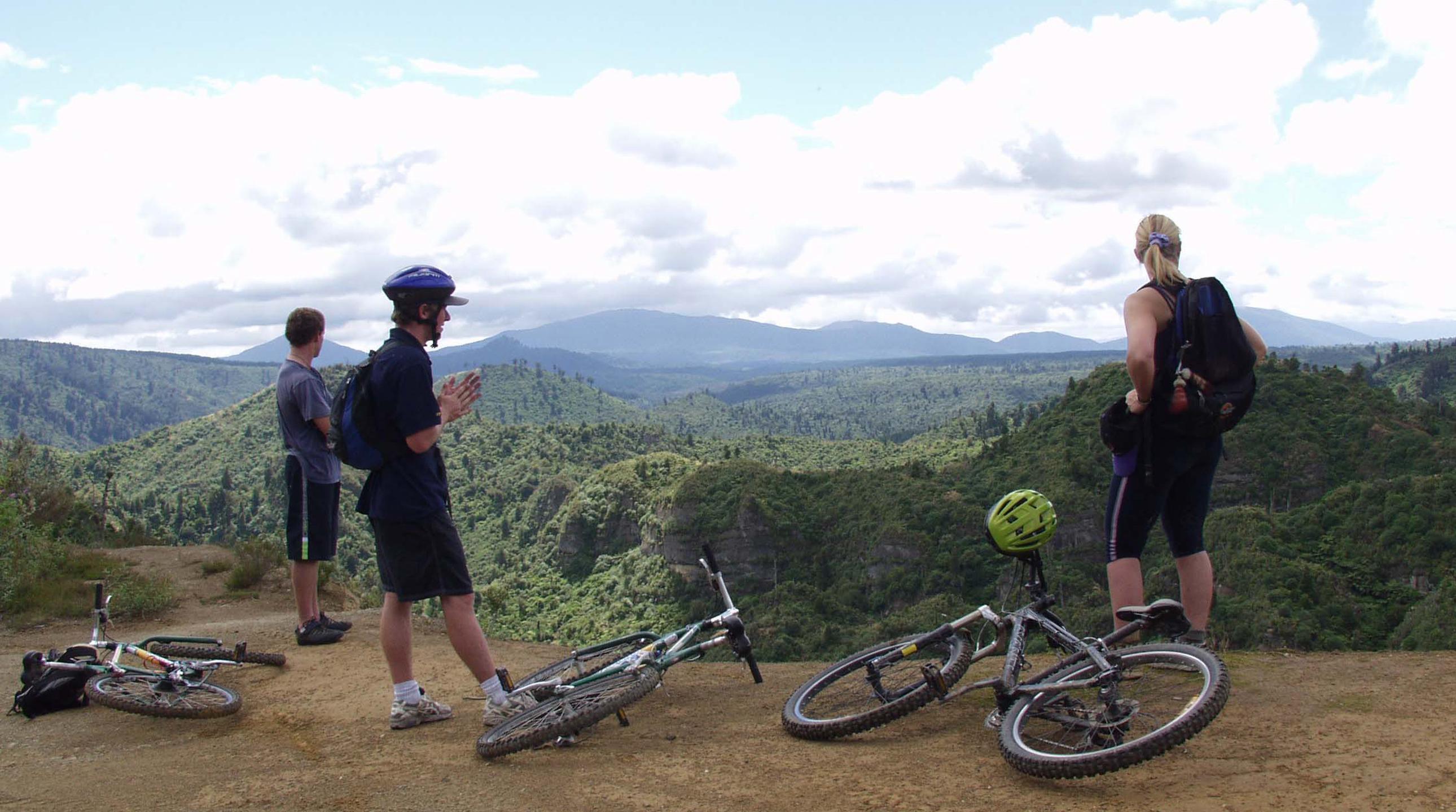 tongariro-mountain-biking-crop-sky-and-foreground-so-we-get-maximum-bikes-and-view